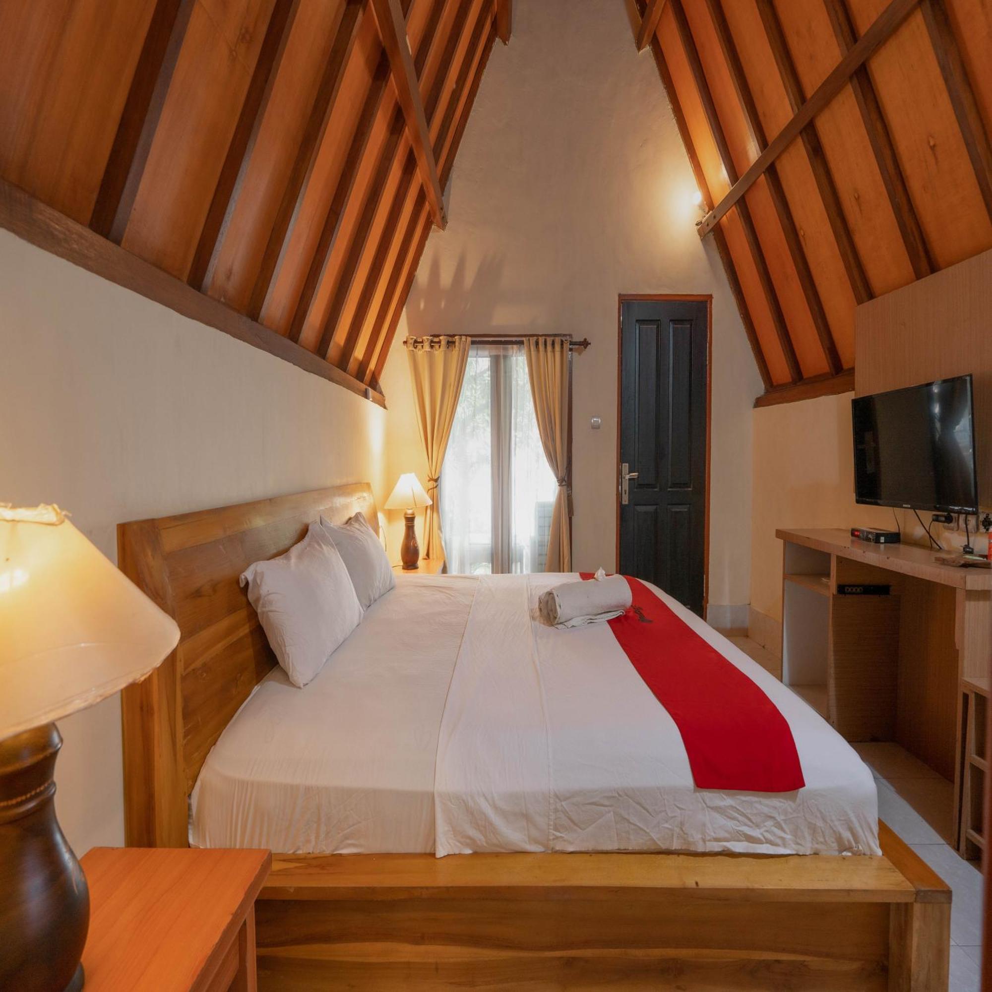 Hotel Reddoorz At Ocean 2 Gili Trawangan Exterior foto