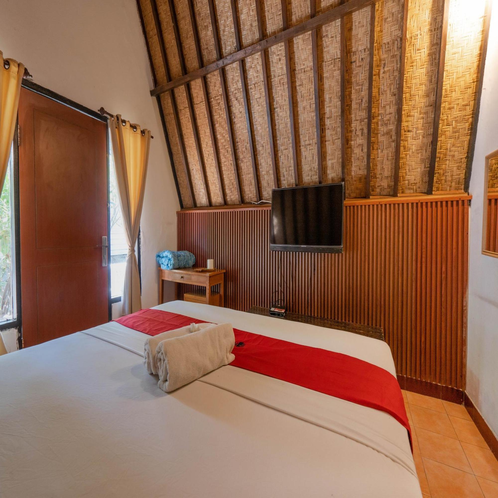 Hotel Reddoorz At Ocean 2 Gili Trawangan Exterior foto