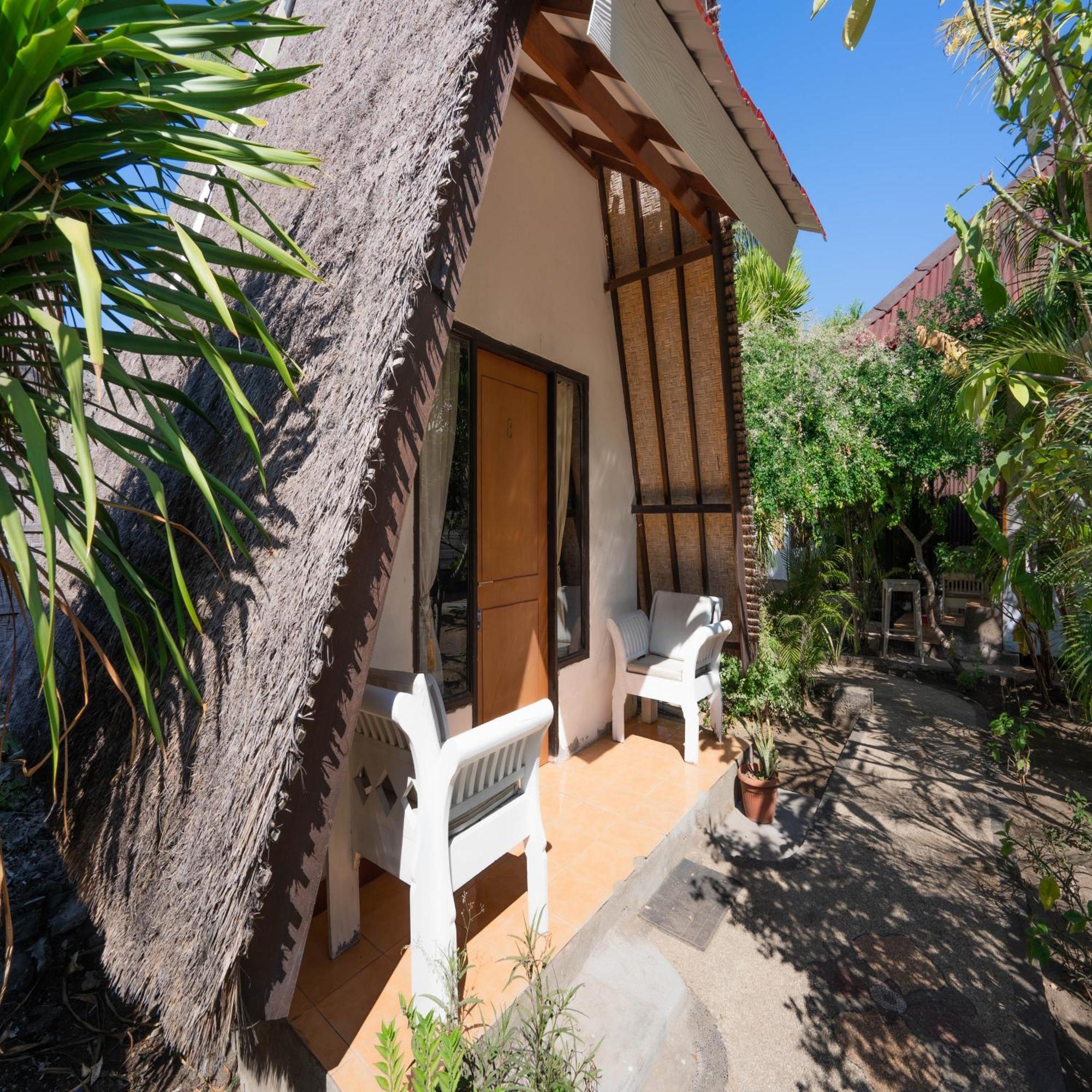 Hotel Reddoorz At Ocean 2 Gili Trawangan Exterior foto