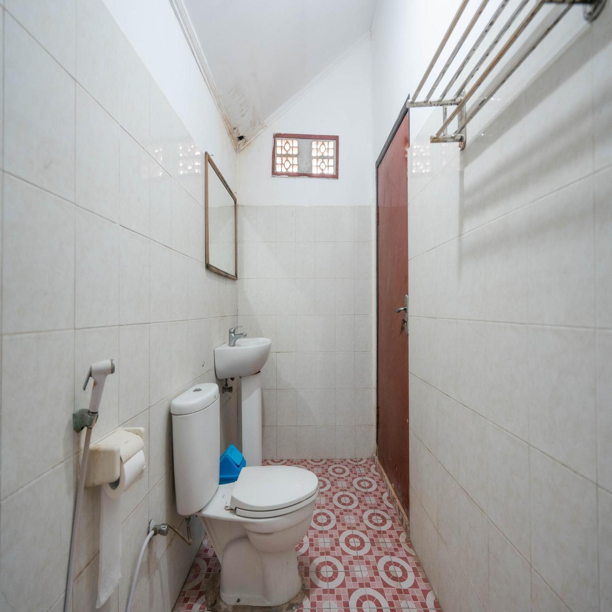 Hotel Reddoorz At Ocean 2 Gili Trawangan Exterior foto