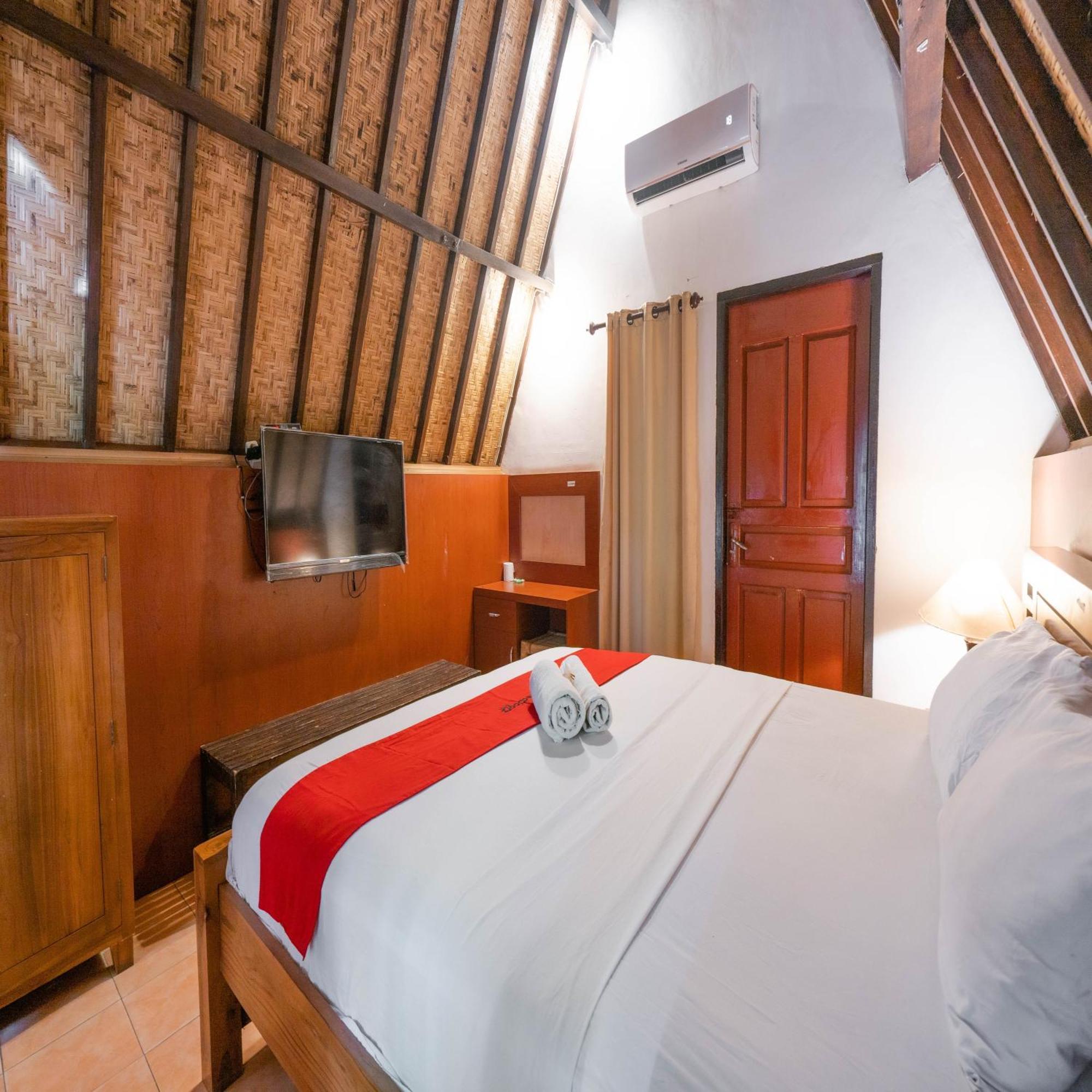 Hotel Reddoorz At Ocean 2 Gili Trawangan Exterior foto