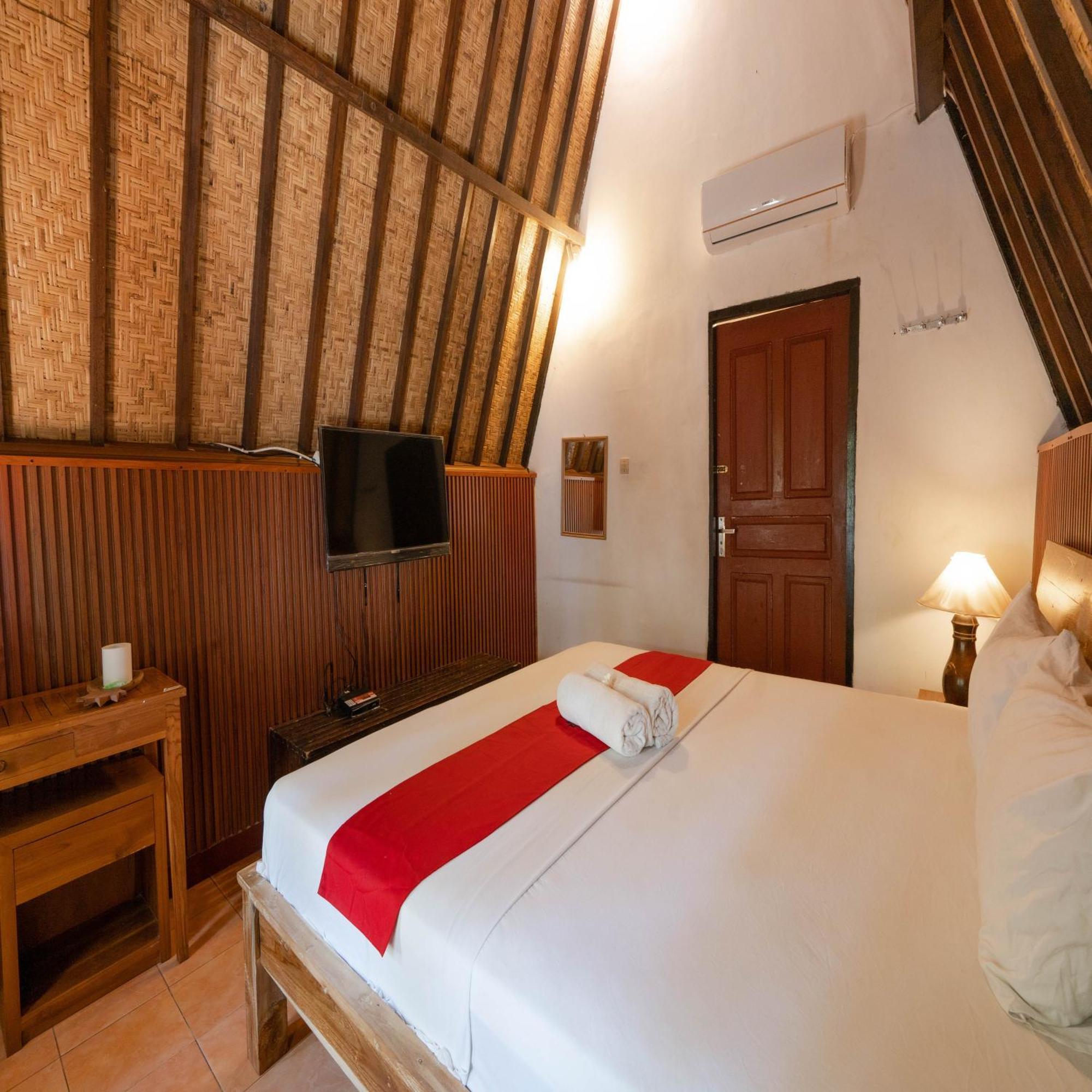 Hotel Reddoorz At Ocean 2 Gili Trawangan Exterior foto